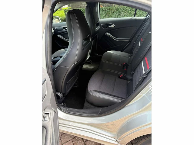 Mercedes-benz a-klasse - 180 , 9-srr-02 - afbeelding 21 van  24