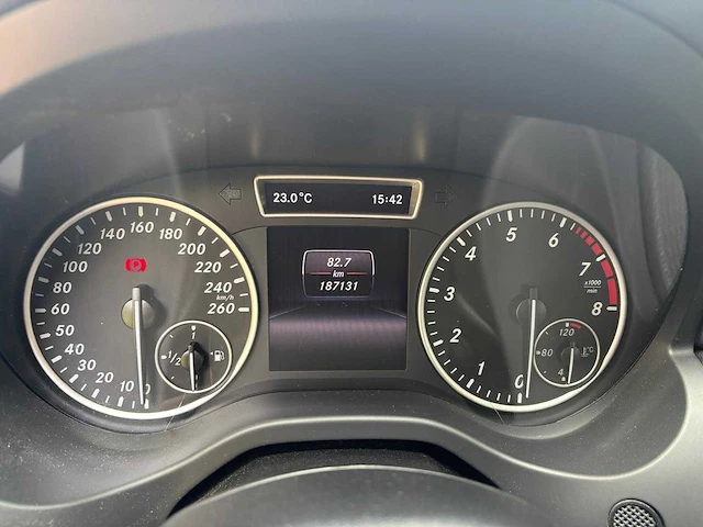 Mercedes-benz a-klasse - 180 , 9-srr-02 - afbeelding 23 van  24