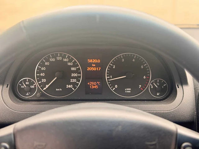 Mercedes-benz a-klasse 150 classic , j-899-zv - afbeelding 4 van  13