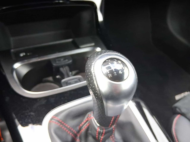 Mercedes-benz a-klasse 160 business sol amg 2020 | h-504-kh - afbeelding 19 van  32