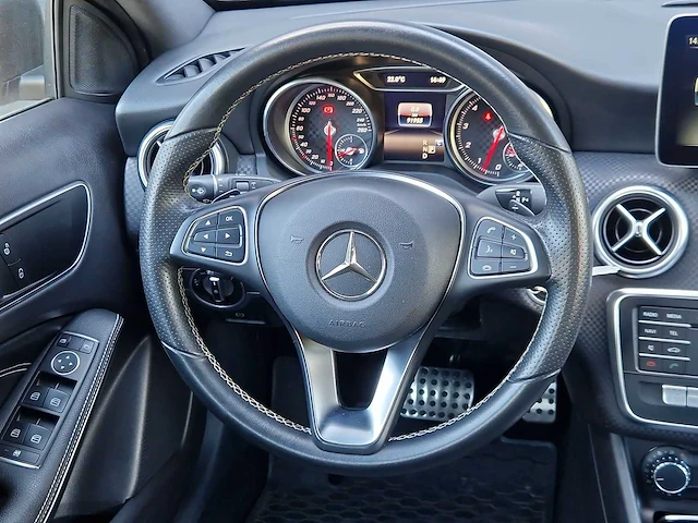 Mercedes-benz a-klasse 160 prestige car 2016 | n-695-jg - afbeelding 4 van  25