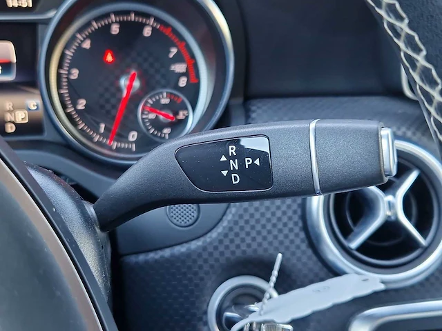 Mercedes-benz a-klasse 160 prestige car 2016 | n-695-jg - afbeelding 13 van  25