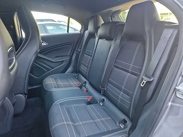 Mercedes-benz a-klasse 160 prestige car 2016 | n-695-jg - afbeelding 15 van  25