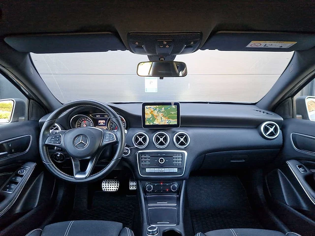 Mercedes-benz a-klasse 160 prestige car 2016 | n-695-jg - afbeelding 16 van  25