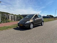 Mercedes-benz a-klasse 180 blueefficiency elegance 2009 | 64-kdh-1 i - afbeelding 1 van  14