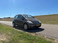 Mercedes-benz a-klasse 180 blueefficiency elegance 2009 | 64-kdh-1 i - afbeelding 14 van  14