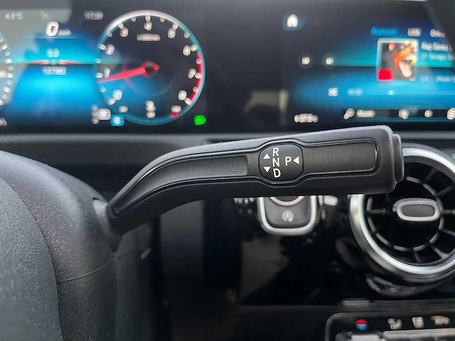 Mercedes-benz a-klasse 180 business solution amg - 2019 | g-520-sb - afbeelding 21 van  28