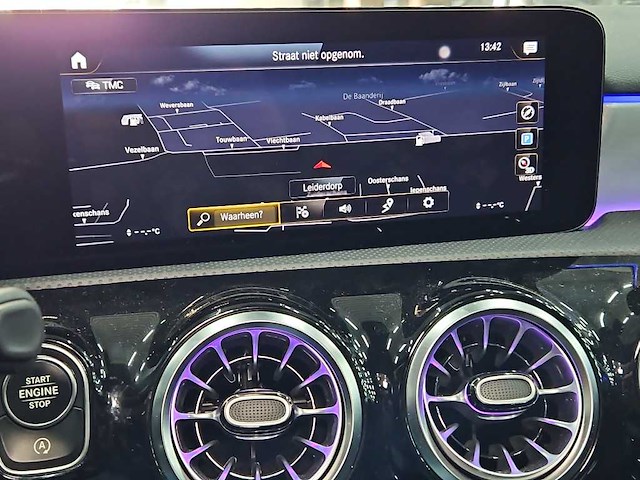 Mercedes-benz a-klasse 180 business solution amg 2022 | p-895-tp - afbeelding 12 van  26