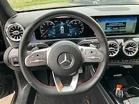 Mercedes-benz a-klasse 180 business solution amg automaat 2020 panoramadak 17" inch virtual cockpit, j-879-fl - afbeelding 6 van  30