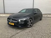 Mercedes-benz a-klasse 180 business solution amg automaat 2020 panoramadak 17" inch virtual cockpit, j-879-fl - afbeelding 1 van  30