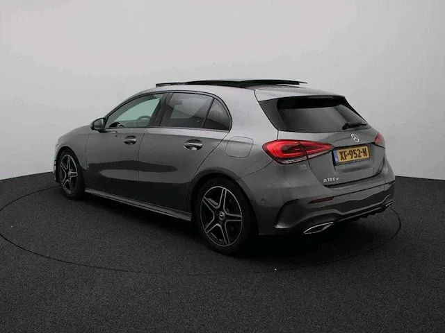 Mercedes-benz a-klasse 180 d business solution amg | xf-952-n - afbeelding 15 van  39