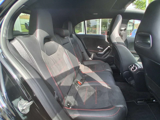 Mercedes-benz a-klasse 180 premium plus 2019 | glr-83-r - afbeelding 29 van  40