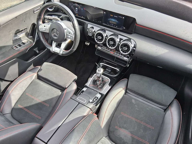 Mercedes-benz a-klasse 180 premium plus 2019 | glr-83-r - afbeelding 33 van  40