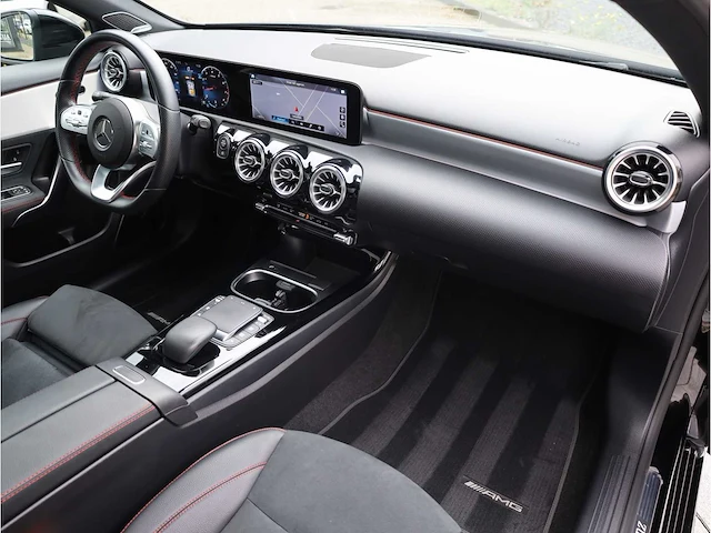 Mercedes-benz a-klasse 200 amg line automaat 2022 fabrieksgarantie - afbeelding 6 van  33