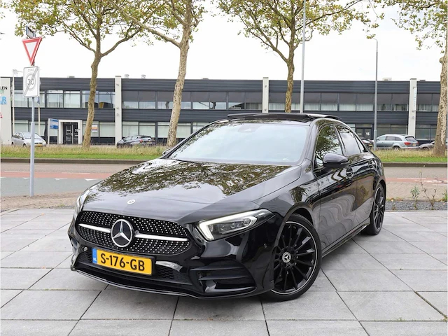 Mercedes-benz a-klasse 200 amg line automaat 2022 fabrieksgarantie - afbeelding 1 van  33