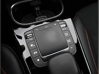 Mercedes-benz a-klasse 200 amg line automaat 2022 fabrieksgarantie - afbeelding 14 van  33