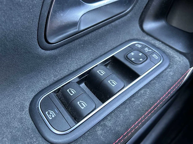 Mercedes-benz a-klasse 200 business solution amg | tp-857-n - afbeelding 12 van  26