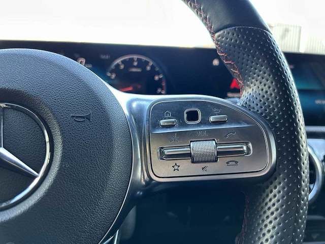 Mercedes-benz a-klasse 200 business solution amg | tp-857-n - afbeelding 16 van  26