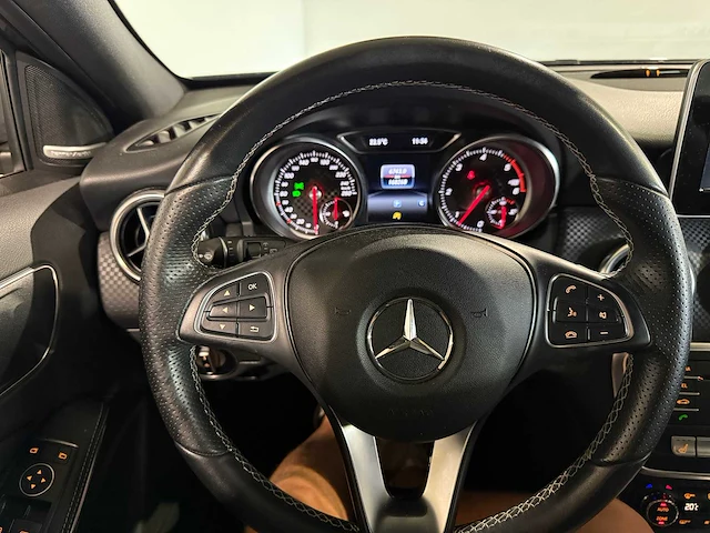 Mercedes-benz a-klasse 200 d sport edition, k-690-bj - afbeelding 2 van  14