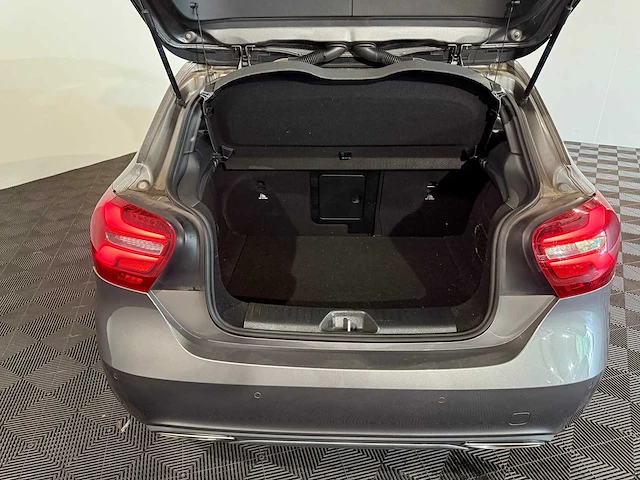 Mercedes-benz a-klasse 200 d sport edition, k-690-bj - afbeelding 9 van  14