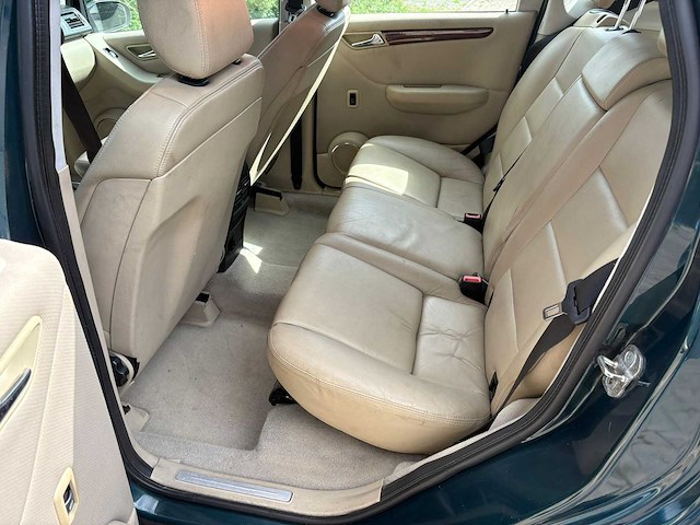 Mercedes-benz a-klasse 200 elegance , 35-rd-rn - afbeelding 26 van  29