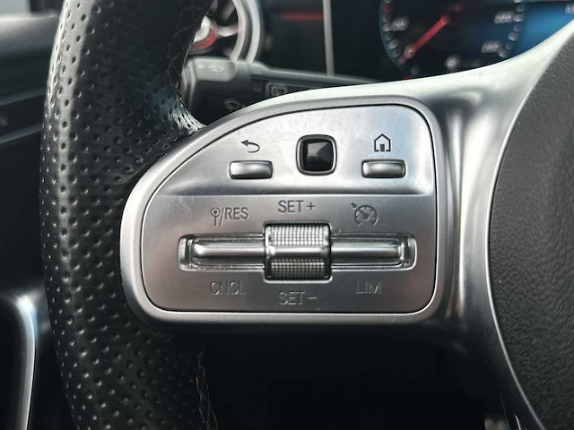 Mercedes-benz a-klasse 200 launch edition premium | l-216-tl - afbeelding 11 van  31