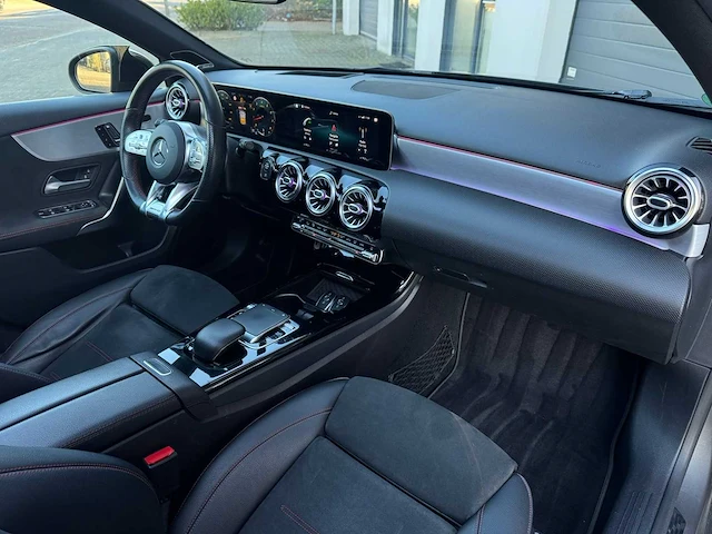 Mercedes-benz a-klasse 220 launch edition prem. plus car 2019 | xz-657-j - afbeelding 13 van  24