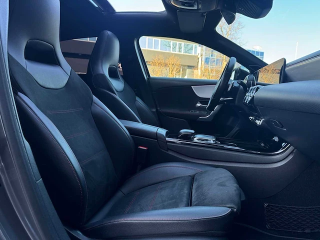 Mercedes-benz a-klasse 220 launch edition prem. plus car 2019 | xz-657-j - afbeelding 17 van  24