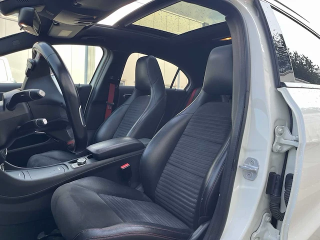Mercedes-benz a-klasse 250 sport ambition 2012 | 5-sxk-17 - afbeelding 2 van  26