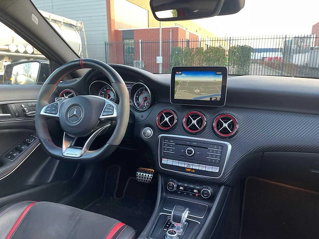 Mercedes-benz a-klasse amg 45 4matic car 2018 | j-485-nz - afbeelding 37 van  48