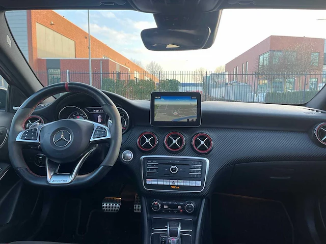 Mercedes-benz a-klasse amg 45 4matic car 2018 | j-485-nz - afbeelding 43 van  48