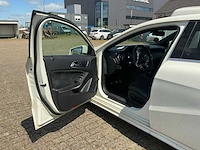Mercedes-benz a-klasse personenauto (1-srf-84) - afbeelding 13 van  15