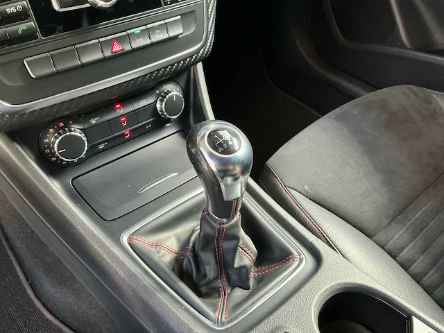 Mercedes-benz a-klasse personenauto (3-slv-58) - afbeelding 3 van  25