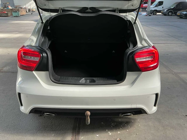 Mercedes-benz a-klasse personenauto (3-slv-58) - afbeelding 11 van  25