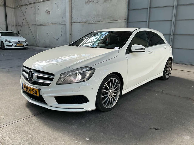 Mercedes-benz a-klasse personenauto (3-slv-58) - afbeelding 1 van  25