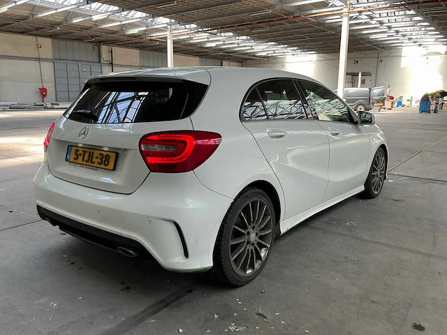 Mercedes-benz a-klasse personenauto (5-tjl-38) - afbeelding 19 van  24