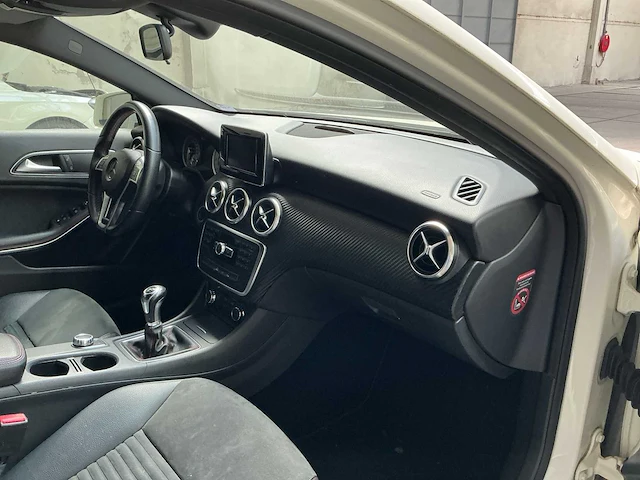 Mercedes-benz a-klasse personenauto (6-tbz-38) - afbeelding 6 van  22