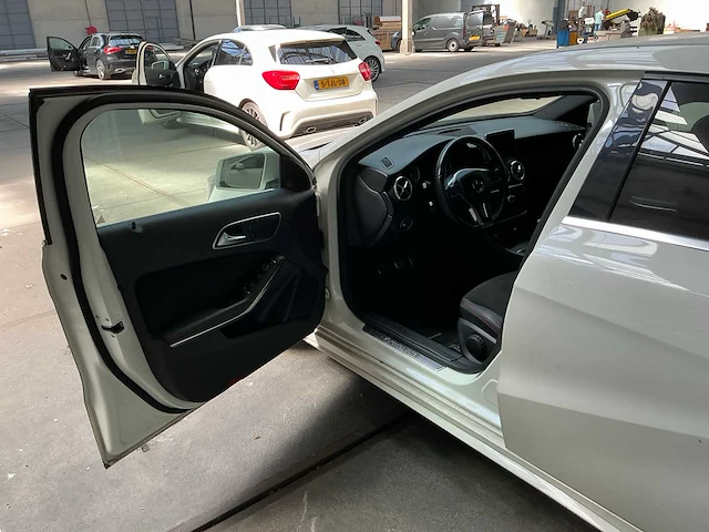 Mercedes-benz a-klasse personenauto (6-tbz-38) - afbeelding 19 van  22
