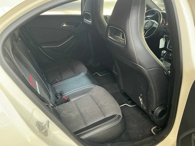 Mercedes-benz a-klasse personenauto (8-ktz-15) - afbeelding 7 van  26