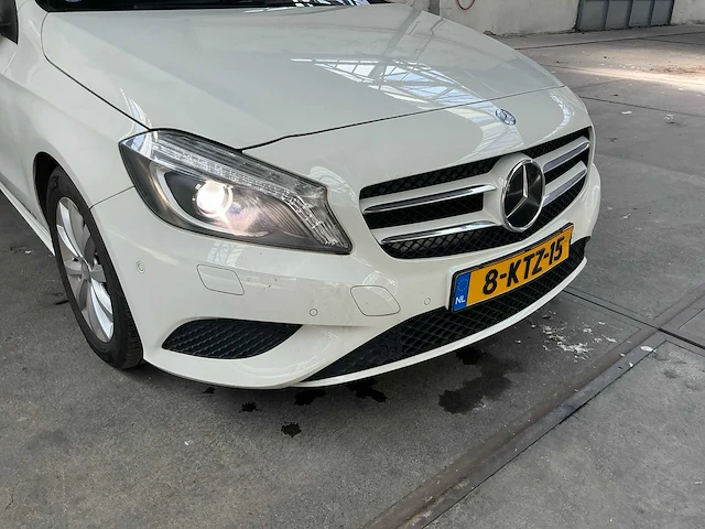 Mercedes-benz a-klasse personenauto (8-ktz-15) - afbeelding 13 van  26
