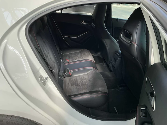 Mercedes-benz a-klasse personenauto (8-srr-30) - afbeelding 7 van  27