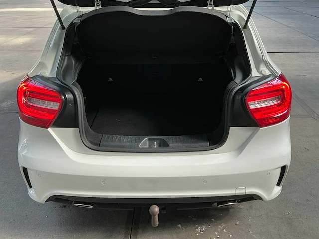 Mercedes-benz a-klasse personenauto (8-srr-30) - afbeelding 10 van  27