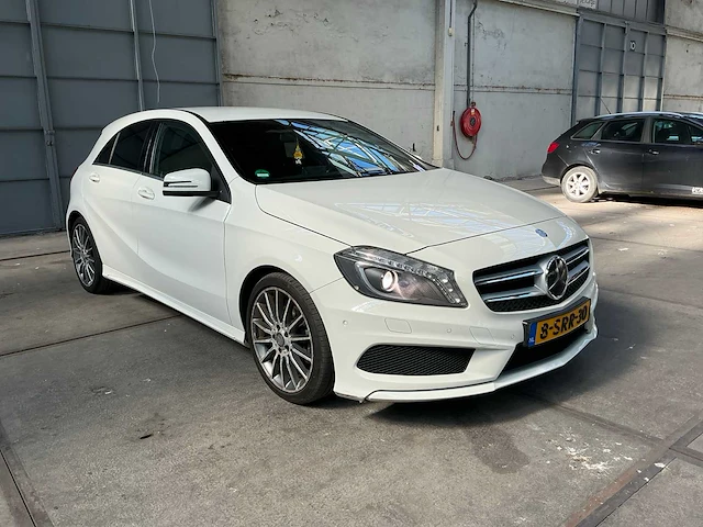 Mercedes-benz a-klasse personenauto (8-srr-30) - afbeelding 21 van  27