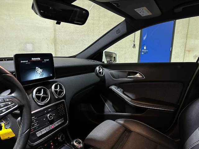 Mercedes-benz a160 ambition 102pk 2016 a-klasse, kv-052-l - afbeelding 11 van  40