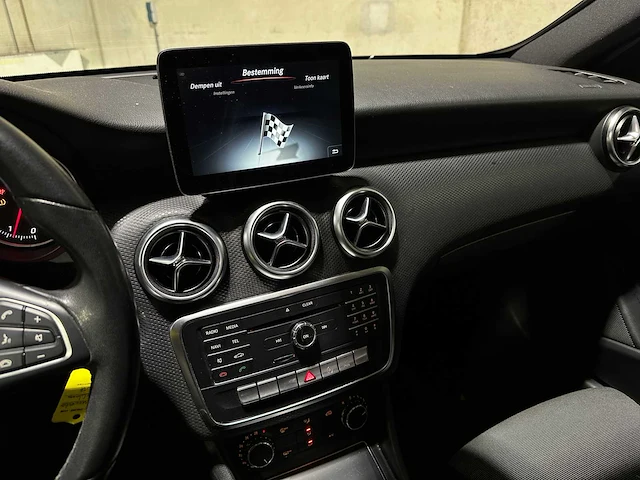 Mercedes-benz a160 ambition 102pk 2016 a-klasse, kv-052-l - afbeelding 19 van  40