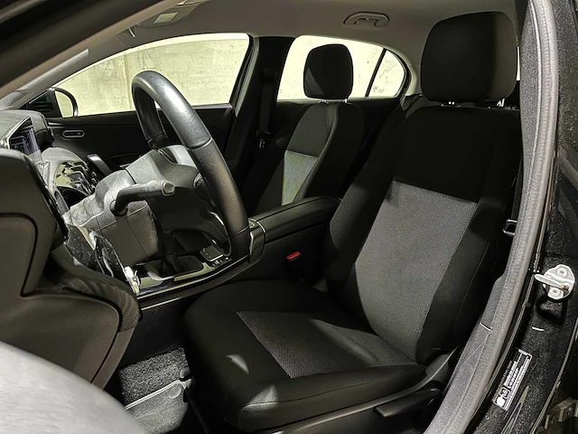 Mercedes-benz a160 business solution a-klasse 109pk 2021, l-307-dd - afbeelding 40 van  52