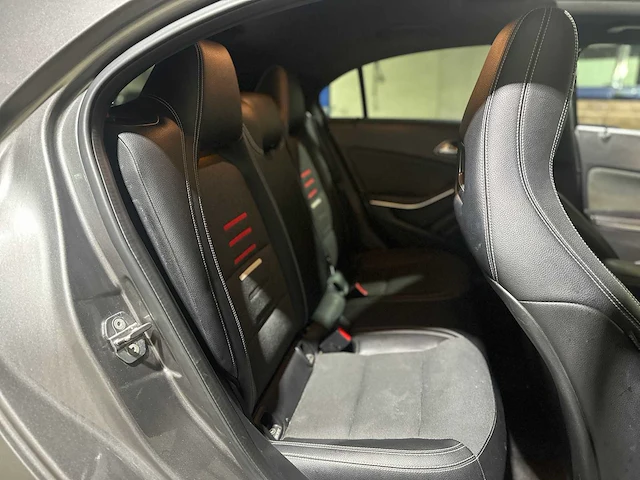 Mercedes-benz a160 sport edition 102pk 2018 a-klasse, sn-562-r - afbeelding 31 van  43