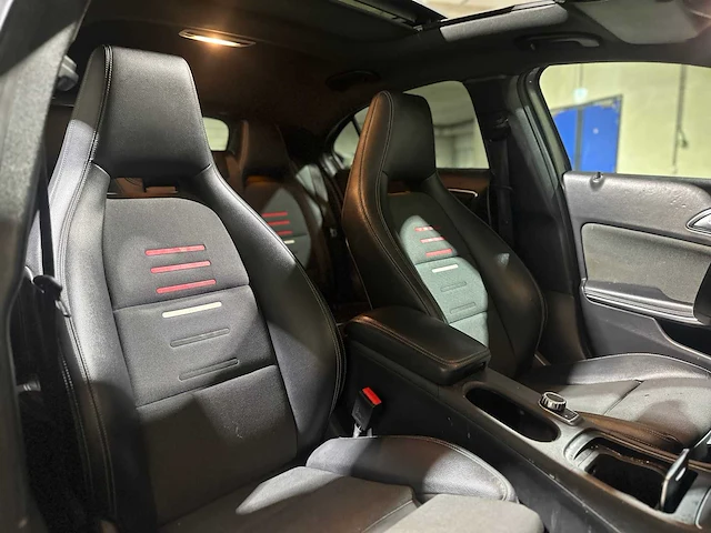 Mercedes-benz a160 sport edition 102pk 2018 a-klasse, sn-562-r - afbeelding 36 van  43