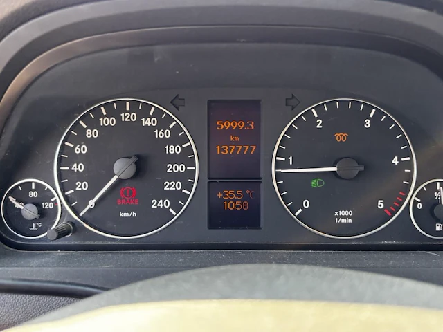 Mercedes-benz a180, 2008 - afbeelding 11 van  29