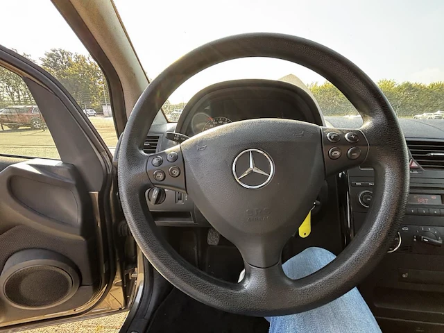 Mercedes-benz a180, 2008 - afbeelding 17 van  29